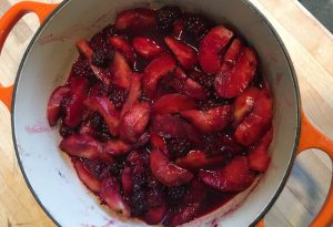 Compota de moras y manzanas Recipe Image