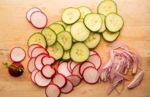 Ensalada de Pepino y Rábano Recipe Image