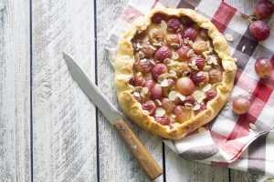 Easy Grape Tart Recipe Image