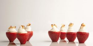 Strawberries with Vanilla-Scented Cream Recipe Image