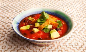 Sopa de tortilla vegetariana Recipe Image